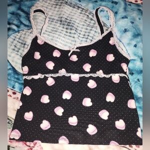 Women's Black and Pink Heart Patterned Top